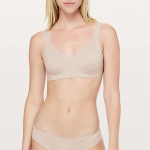 Lululemon Like Nothing Bra in ‘Barely Beige’ size 32C